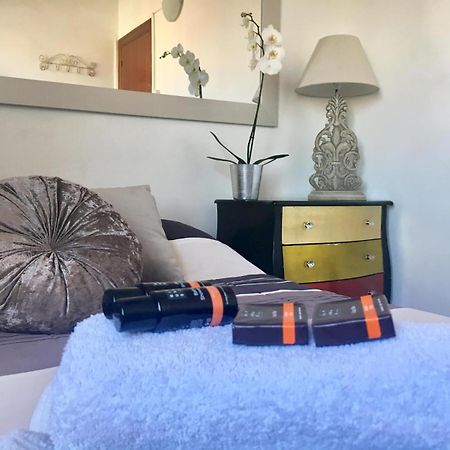 Private Rooms In City Center Barcelona Zewnętrze zdjęcie